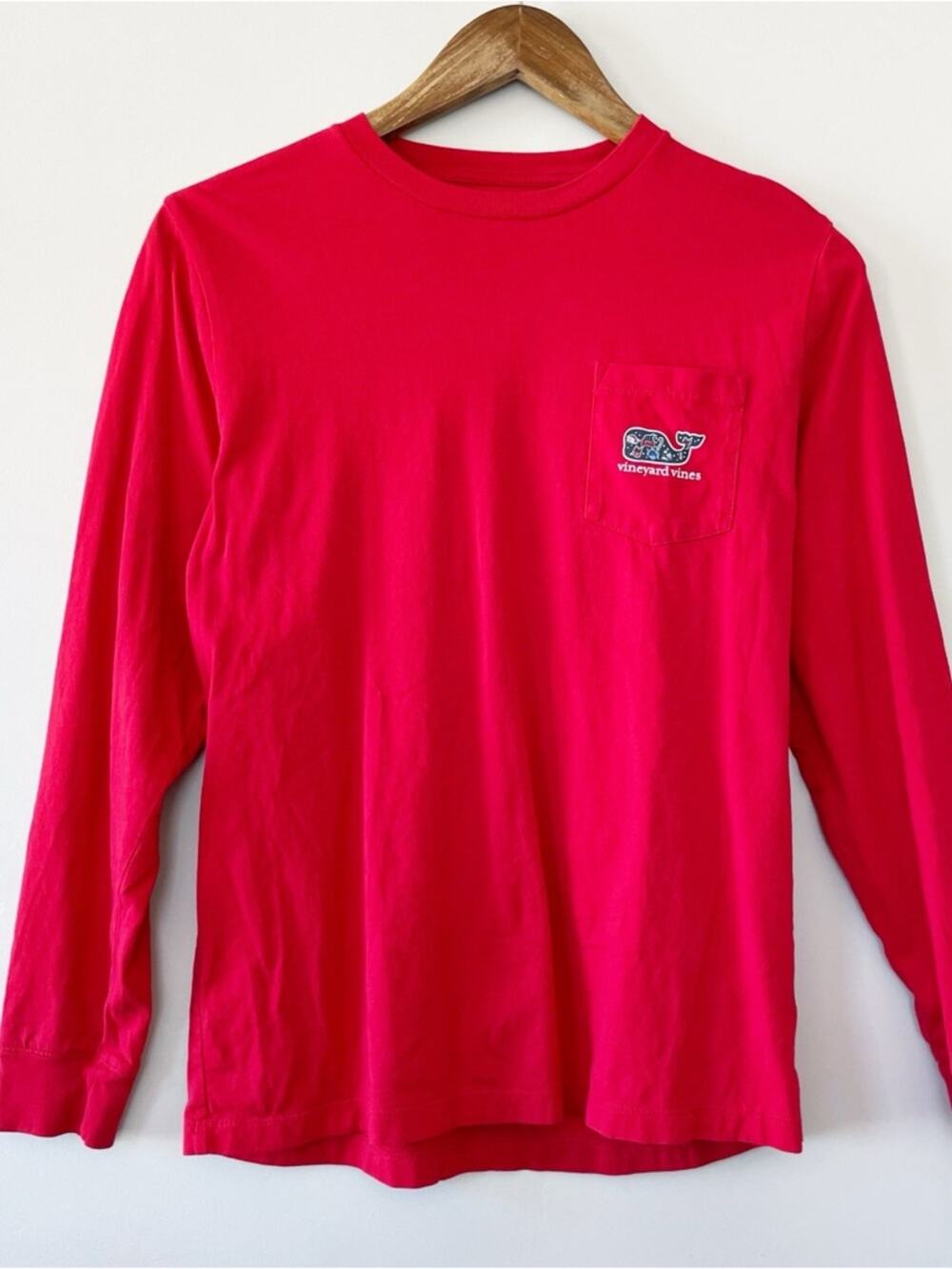 Vineyard Vines Red Holiday Whale Pocket Tee Kids Size XL 18